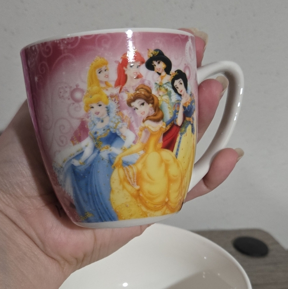 Disney Princess Pink Tea Set - Picture 2 of 5
